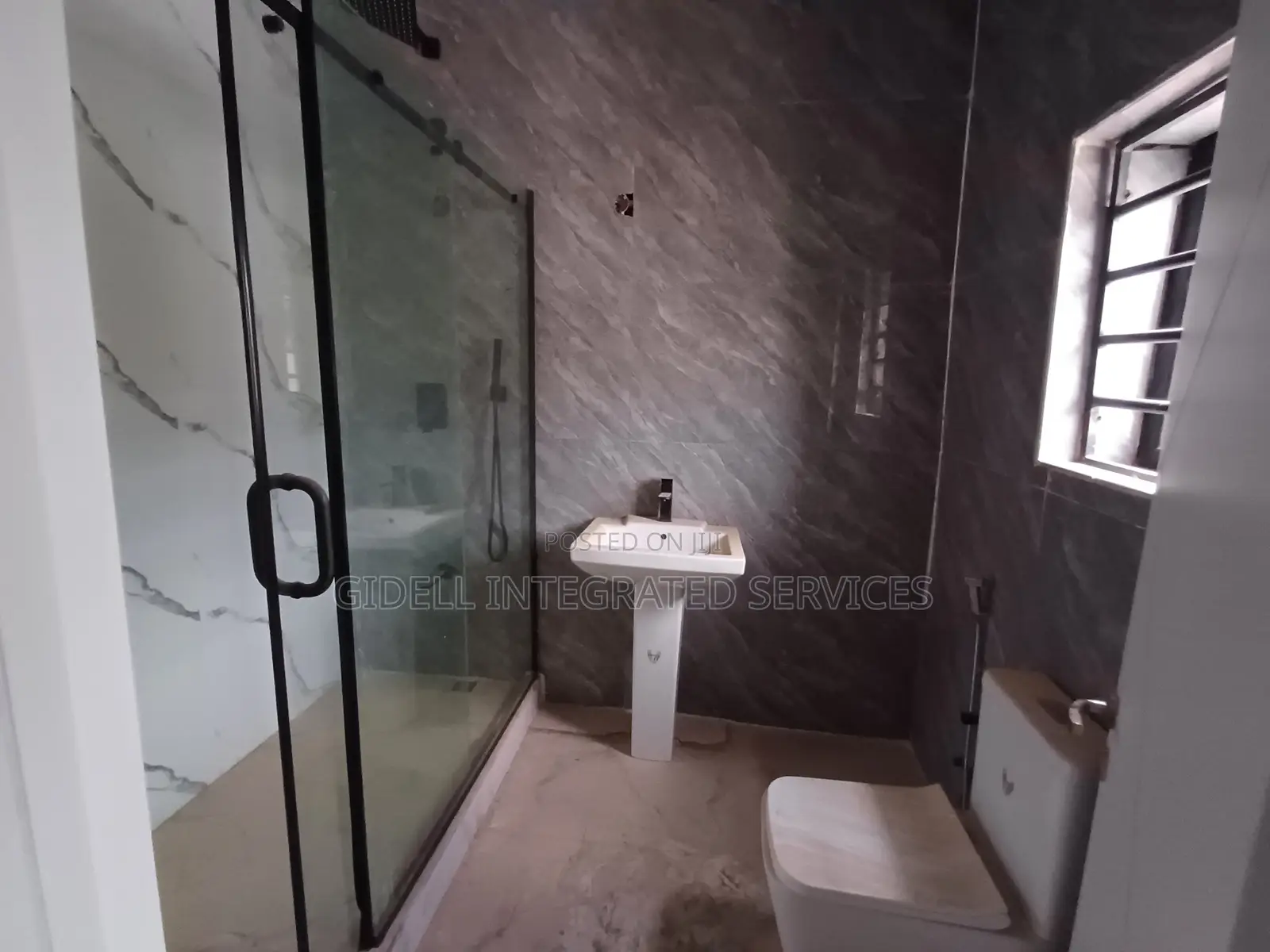 4bdrm Townhouse / Terrace in Jahi for rent