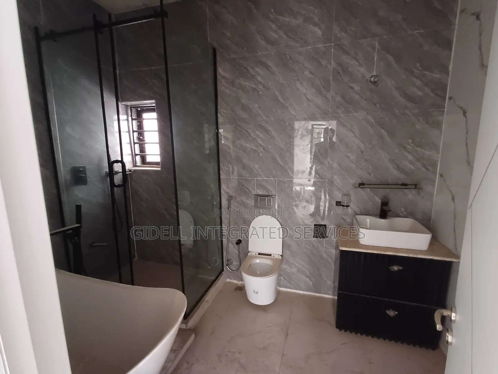 4bdrm Townhouse / Terrace in Jahi for rent