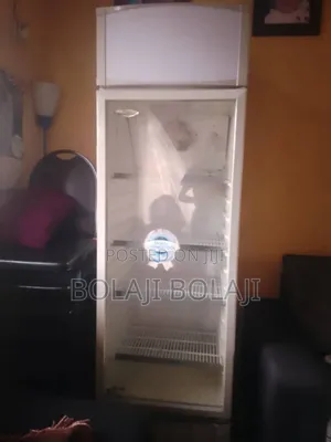 Neatly Used Bottle Cooler