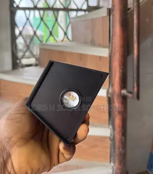 Photo - Akt Solar Wall Light Single.