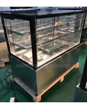 Cake Showcase 3ft