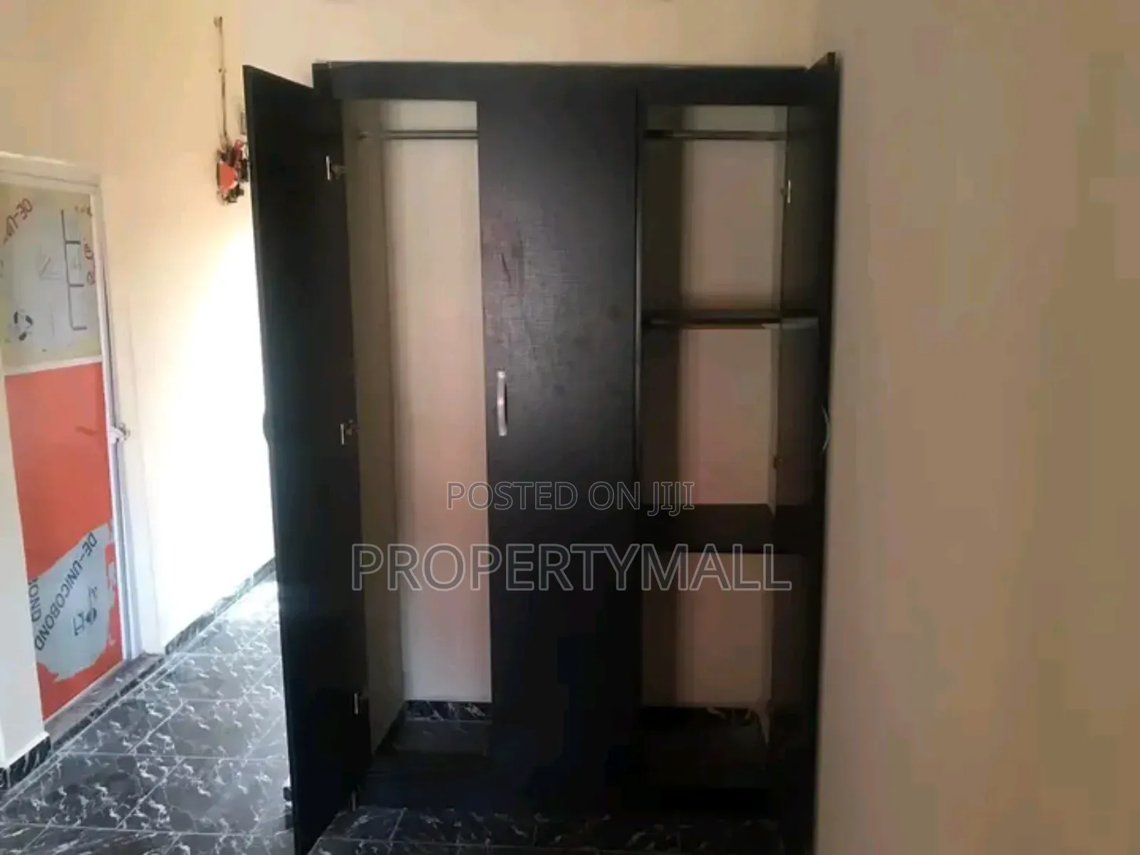 Standard Self Contain With Personal Water Heater to Let
