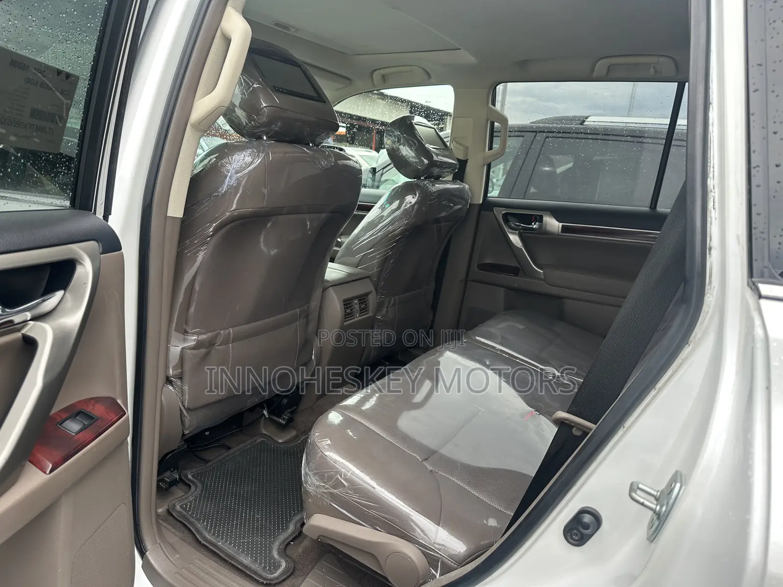 Lexus GX 460 Premium 2011 White