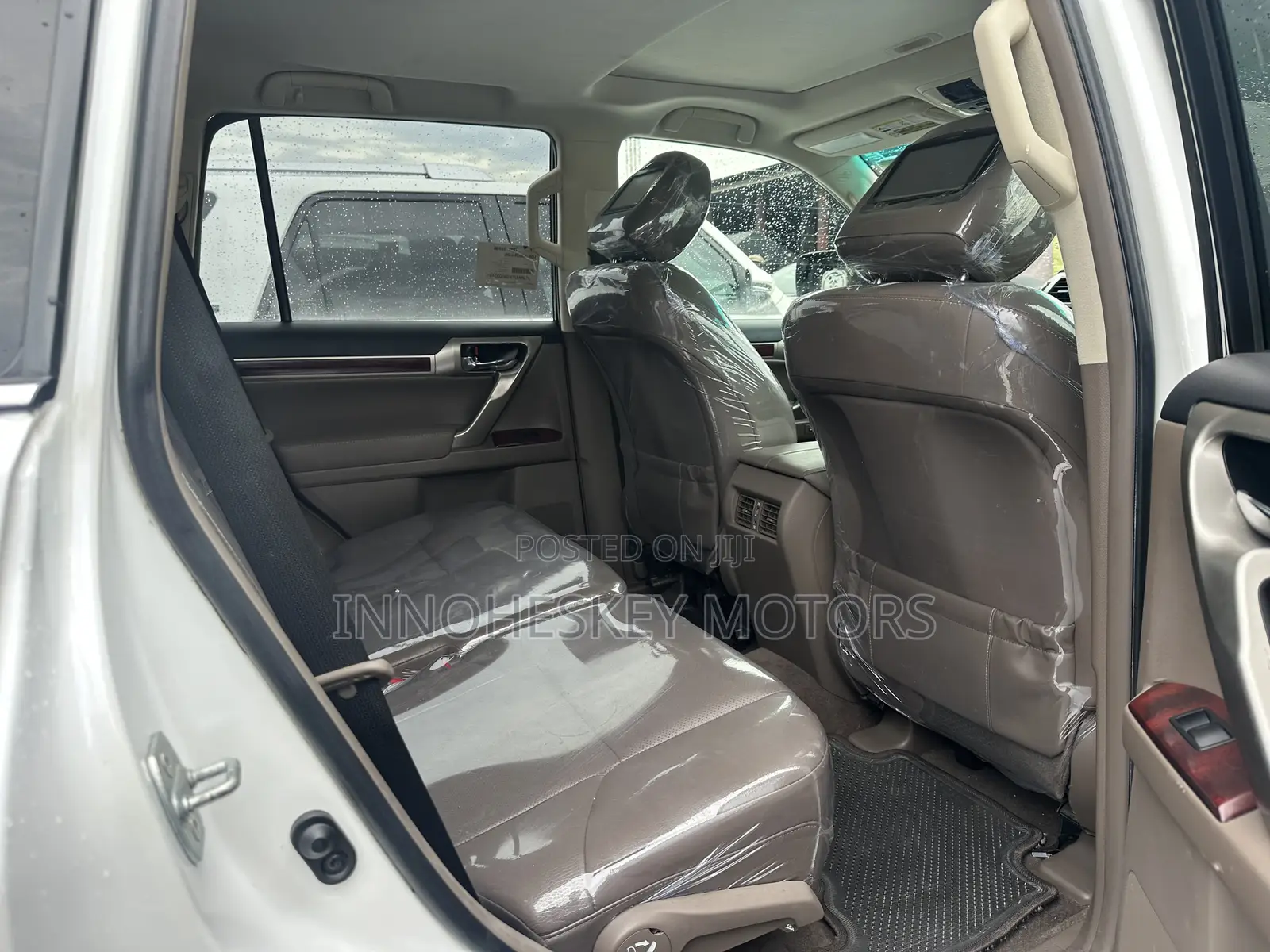 Lexus GX 460 Premium 2011 White