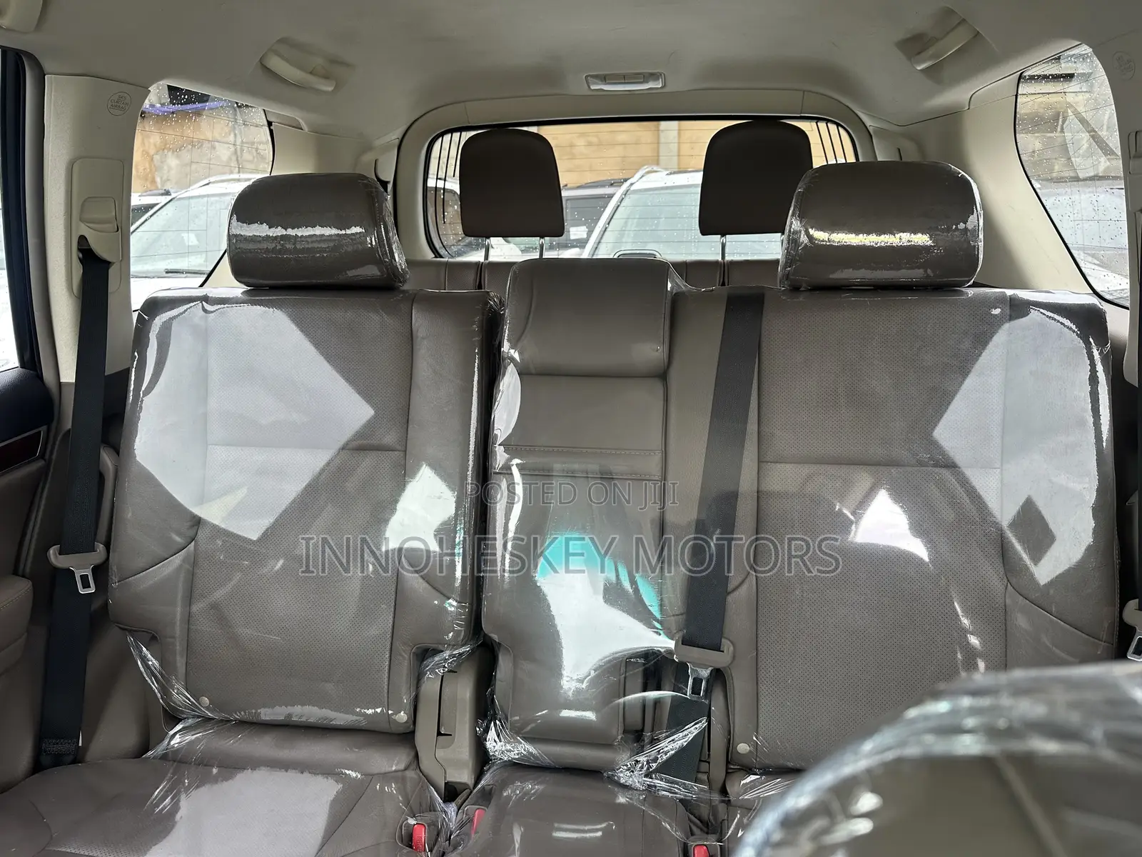 Lexus GX 460 Premium 2011 White