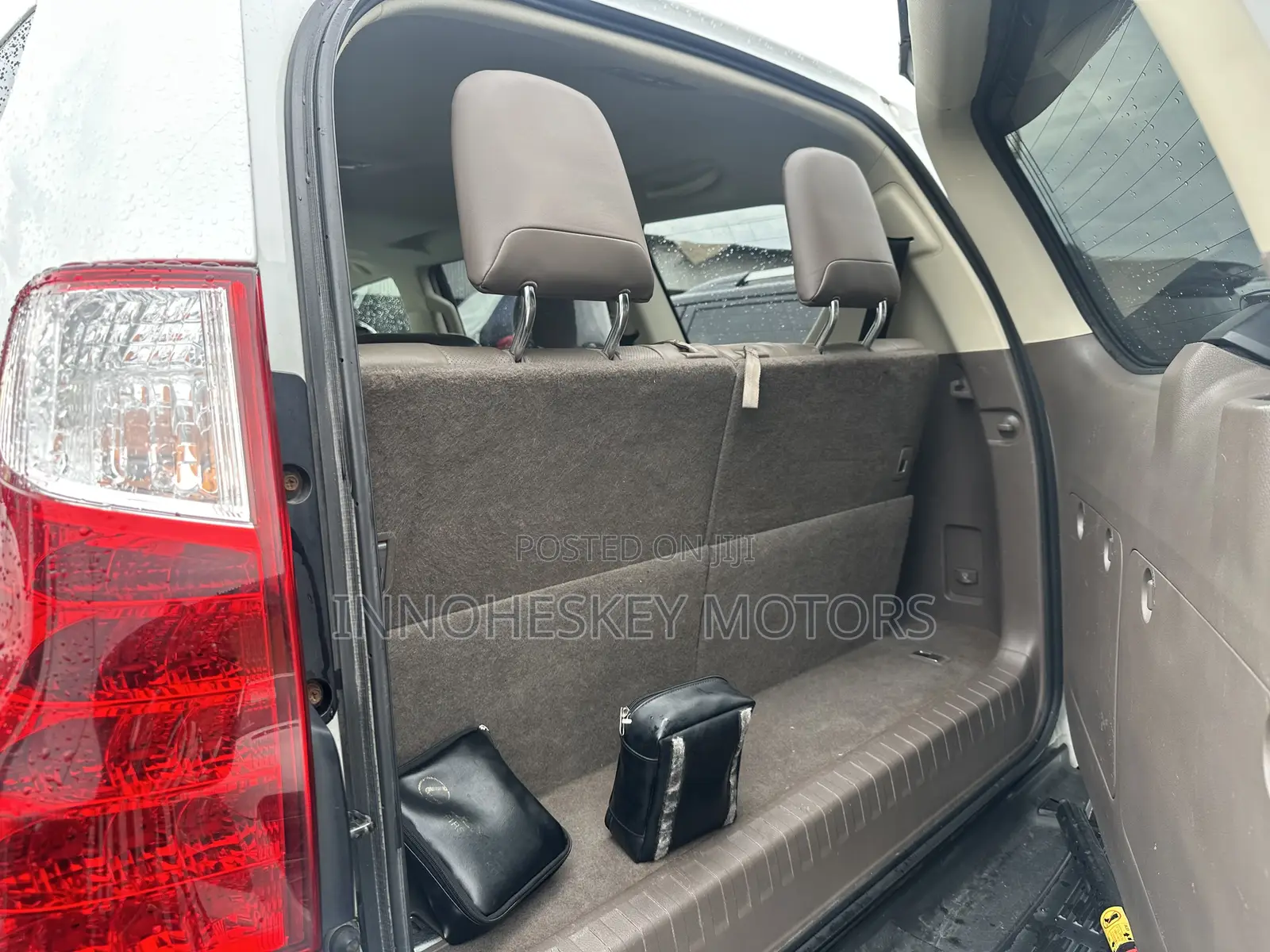 Lexus GX 460 Premium 2011 White