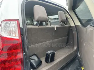 Lexus GX 460 Premium 2011 White