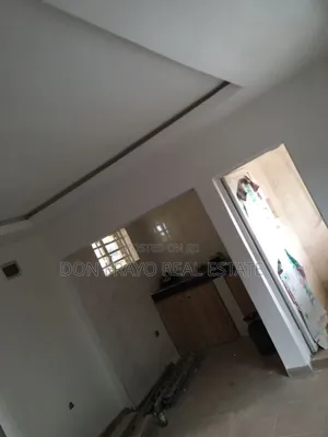 1bdrm Apartment in Ajetunmobi Estate, Agbowo for rent