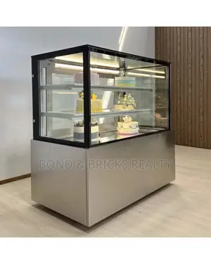 Cake Showcase 4ft
