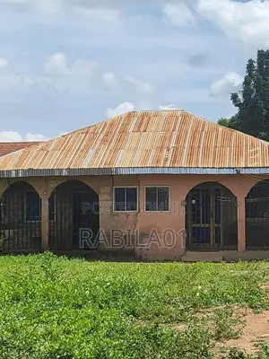 2bdrm Room & Parlour in Ilorin West for sale