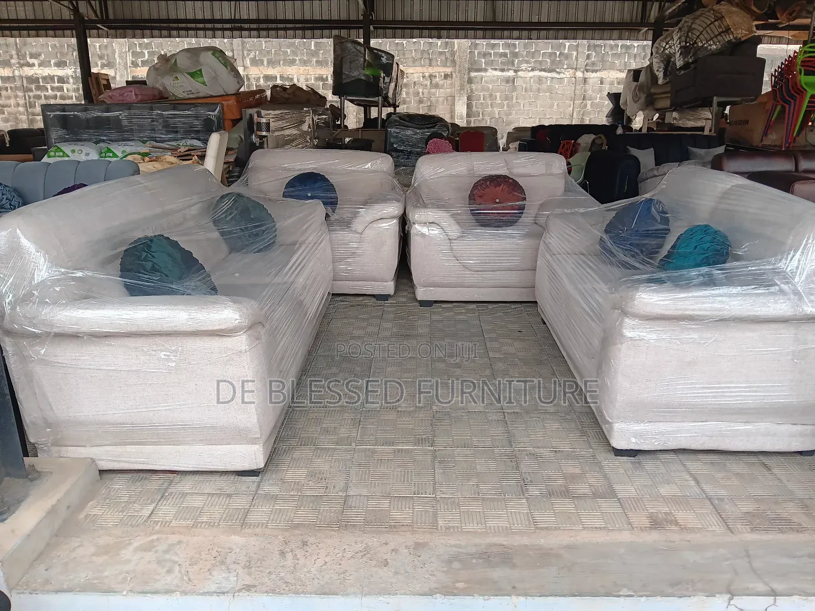 Fabri Sofa