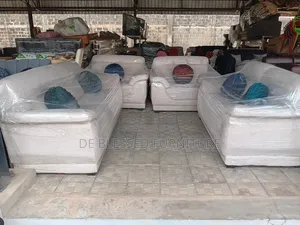 Fabri Sofa