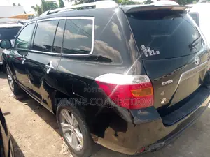 Toyota Highlander 4x4 2008 Gray