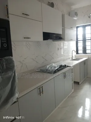 3bdrm Duplex in Apple Court Phase 2, Ikota for rent