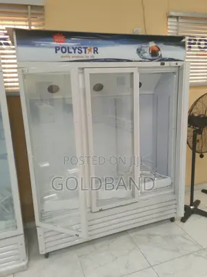 Polystar 1053l Ultra-Cooling Tripple Door Showcase Chiller