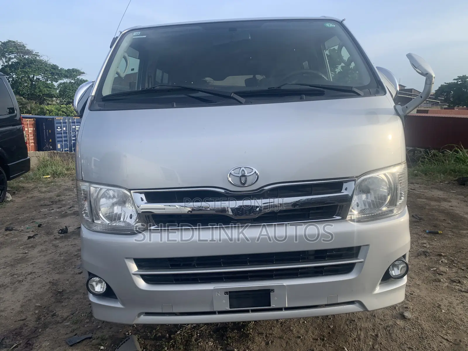 Toyota HiAce 2012 Grey
