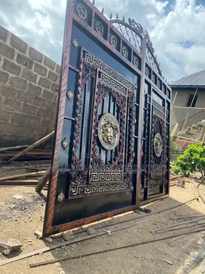Executive Gate Design Front and Back