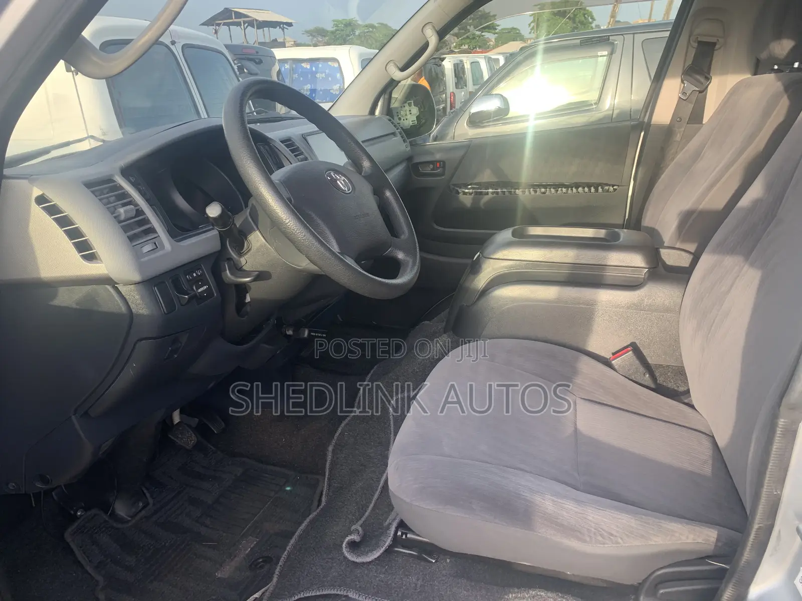 Toyota HiAce 2012 Grey