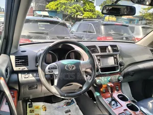Toyota Highlander 2012 Silver