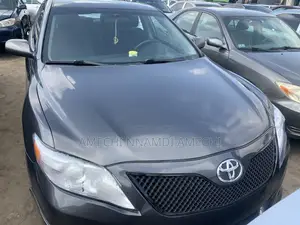 Toyota Camry 2.4 SE Automatic 2008 Gray