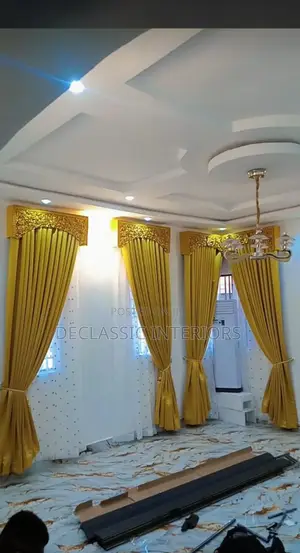 Stock Curtain With Antique Board