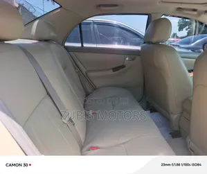 Toyota Corolla 2004 Gray