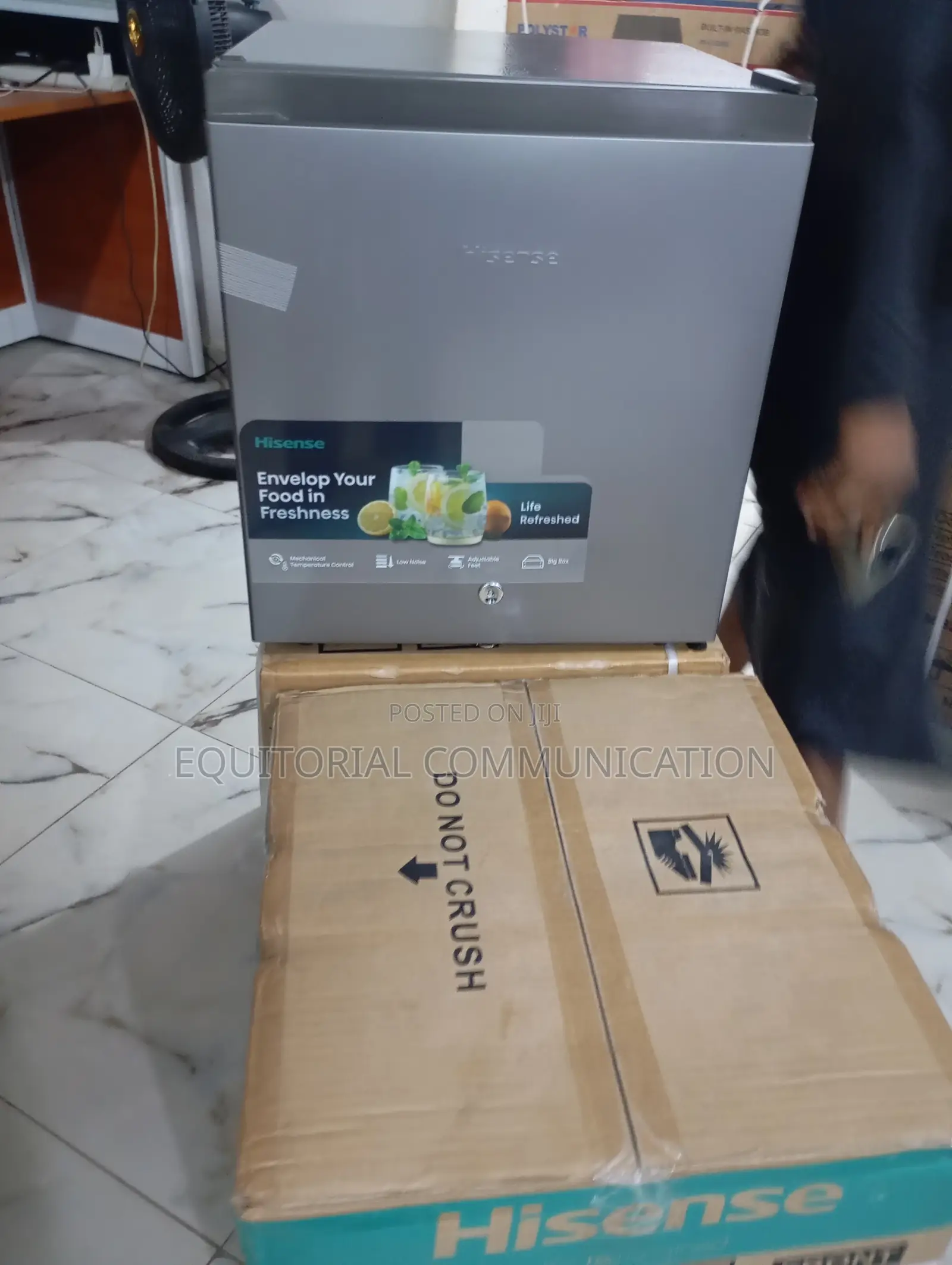 Hisense 44l Environment-Friendly Mini Fridge – Ref045dr