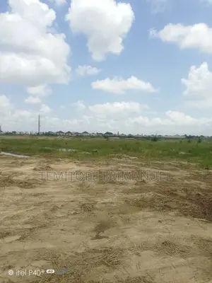 Standard Land in a Perfect Location