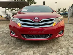 Photo - Toyota Venza Limited 4dr Wagon AWD (3.5L 6cyl 6A) 2014 Red