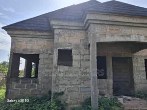 4bdrm Bungalow in Benin City for sale