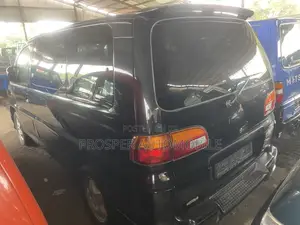 Mitsubishi Space Gear 2007 Black
