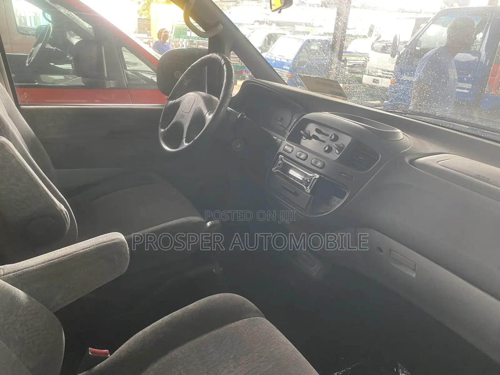 Mitsubishi Space Gear 2007 Black
