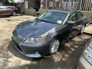Lexus ES 350 FWD 2015 Gray
