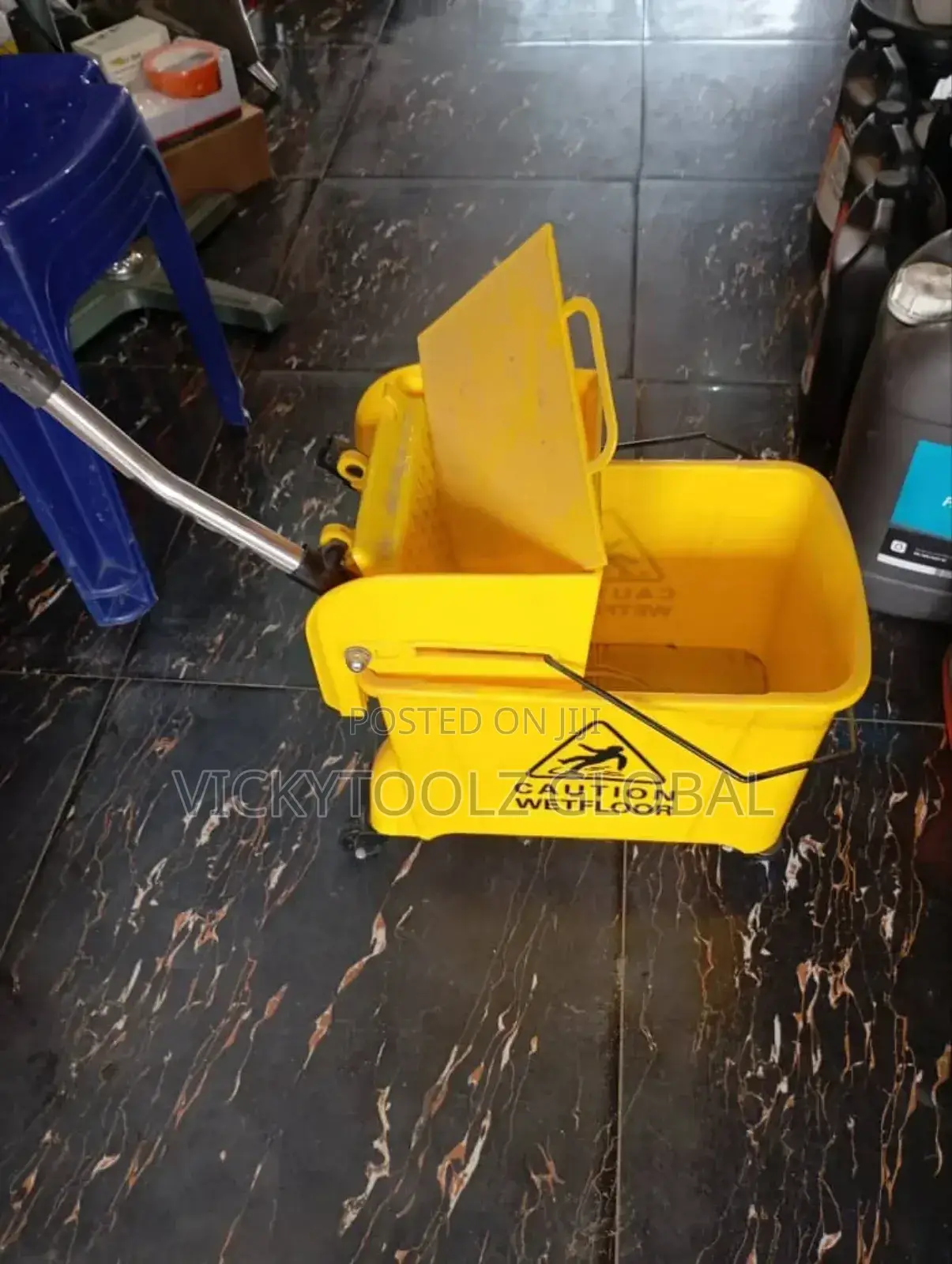 Caution Wetfloor Cleaning Bucket