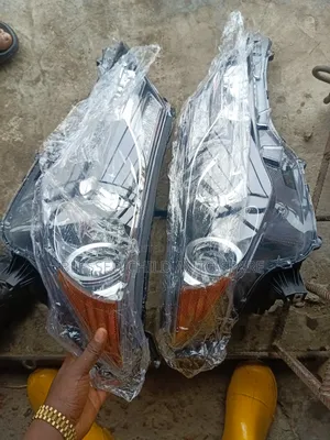 Headlamp Toyota Rav4 2014-2016