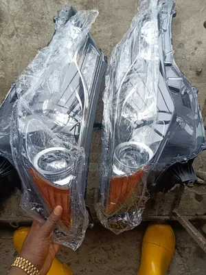 Headlamp Toyota Rav4 2014-2016