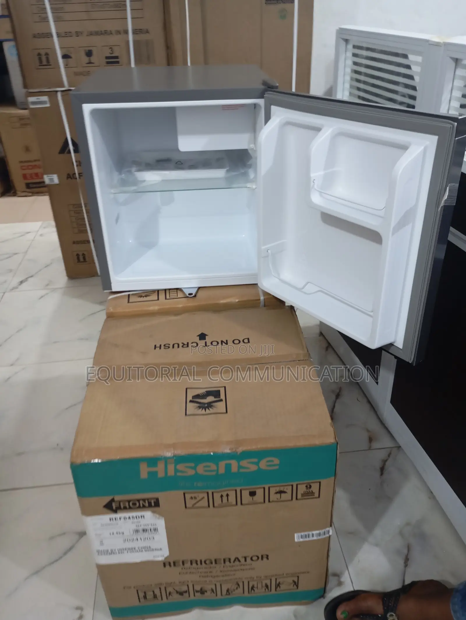 Hisense 45l Elegant Mini Refrigerator – Ref045dr
