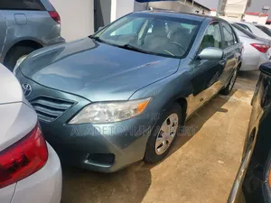 Toyota Camry 2011 Blue
