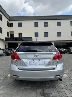 Toyota Venza AWD 2012 Silver