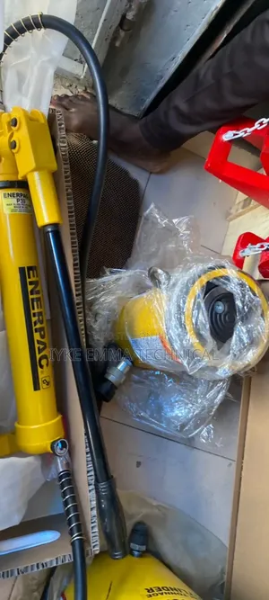 Enerpac Hydraulic Cylinder And Pump Sets