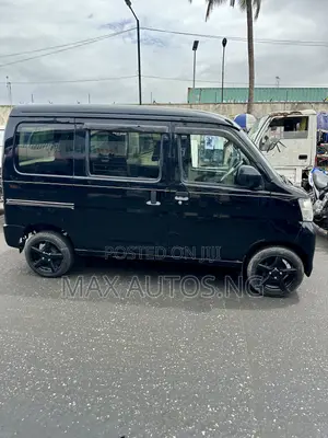 Daihatsu Hijet 2010 Black