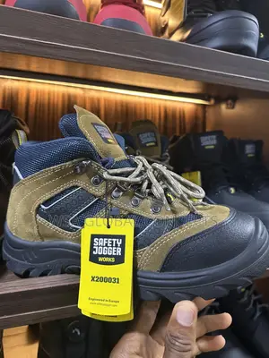 X200031 Quality Safety Joggers Steel Toe Shoes