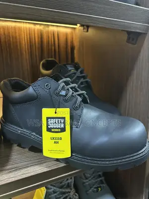 Lx110 Safety Joggers Steel Toe Cap Safety Boots