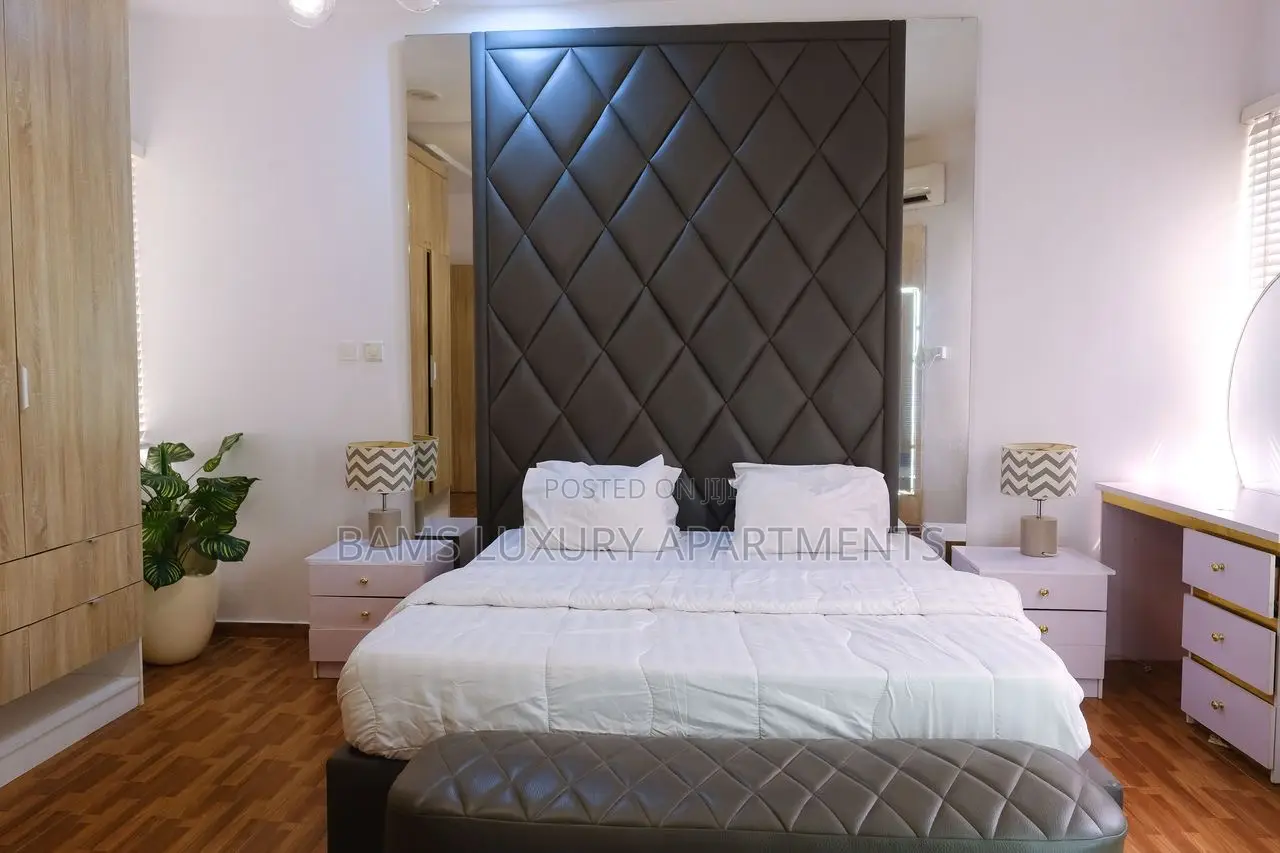 Nice Shortlet Apartment With Ps 5