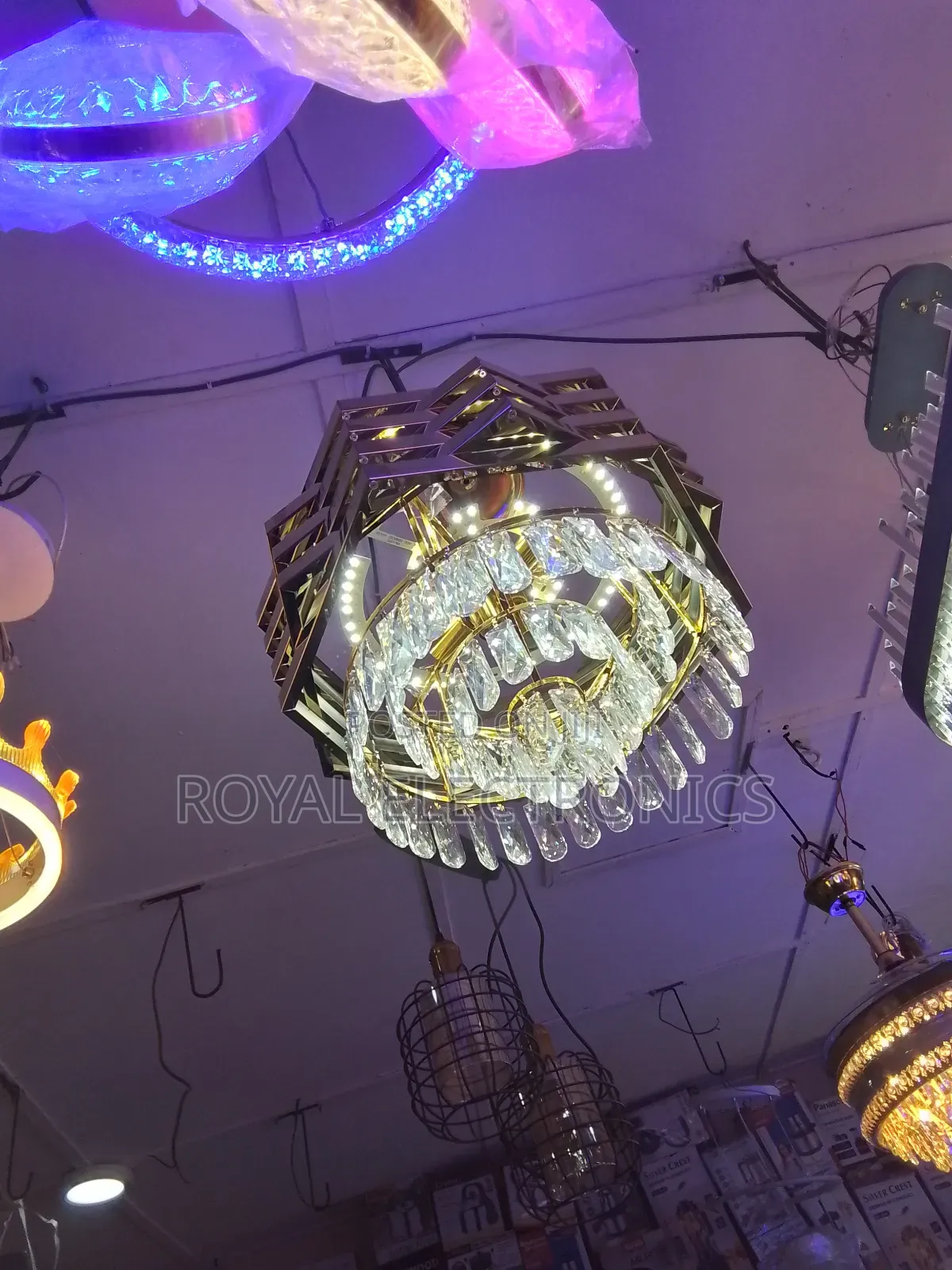 New Crystal Dropping Led Chandelier