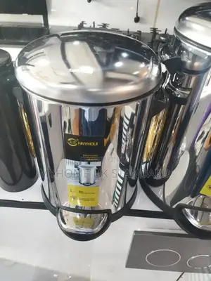 8l Stainless Steel Pedal Waste Bin.