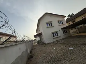 4bdrm Duplex in Maitama for sale