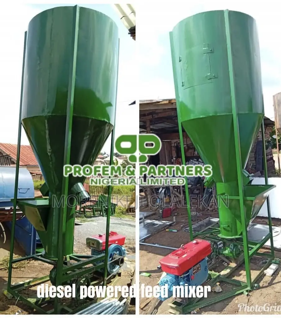 Feed Mixer (1tons,Diesel Engine)