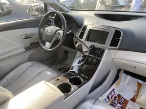 Toyota Venza Limited 4dr Wagon AWD (3.5L 6cyl 6A) 2015 Silver