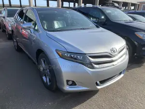 Toyota Venza Limited 4dr Wagon AWD (3.5L 6cyl 6A) 2015 Silver